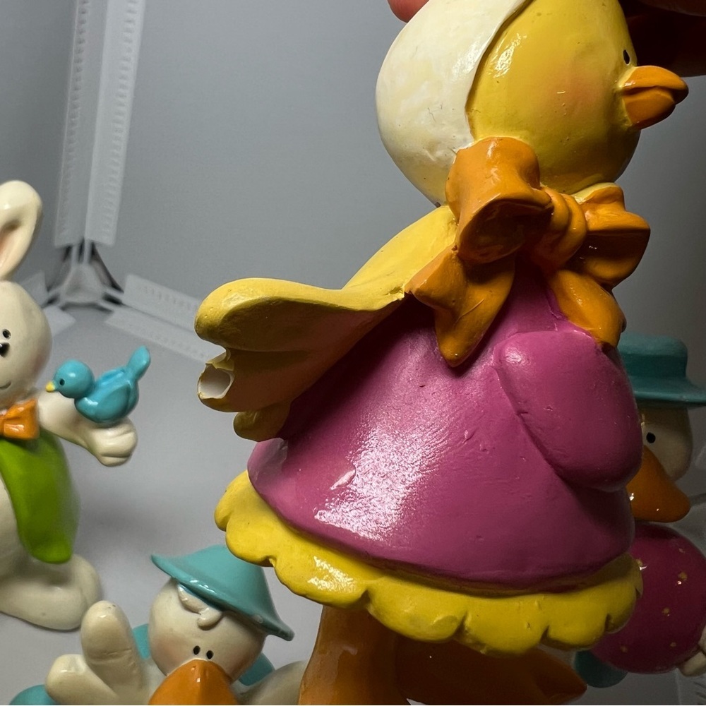 Glossy Easter Bunny Rabbit Resin Figurines Spring Table Decor Lot Of 8 - Picture 3 of 9